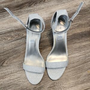 Worthington Women's Shoes Silver - Size 10